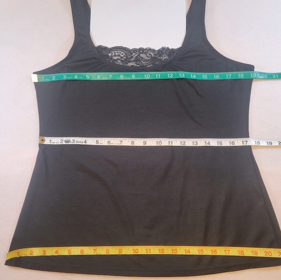076. EUC ~ FELINA ~ Shaper Top ~ Lace Décolleté ~ Smooths and Holds ~ So Sexy! - Picture 6 of 9